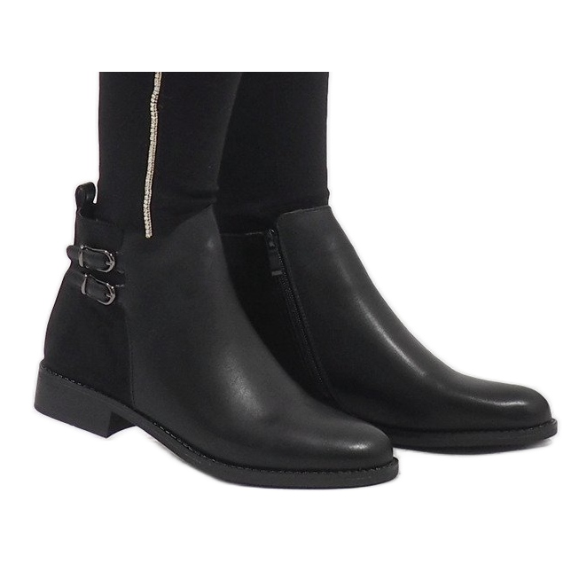 Ideal Shoes Sorte elegante støvler C-7200 2