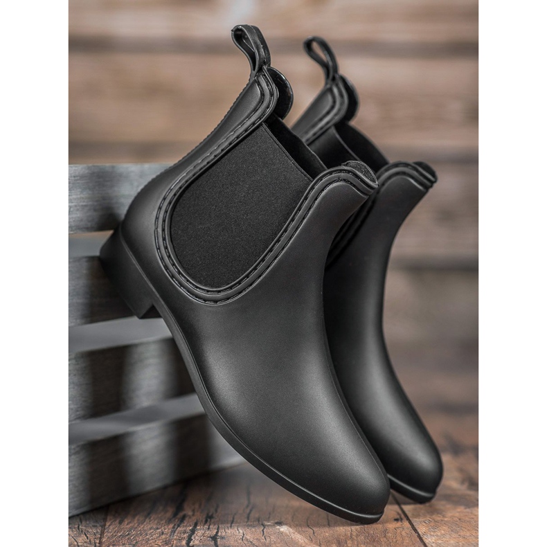 SHELOVET Matt galoshes sort 2