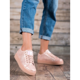Lyserøde sneakers 2