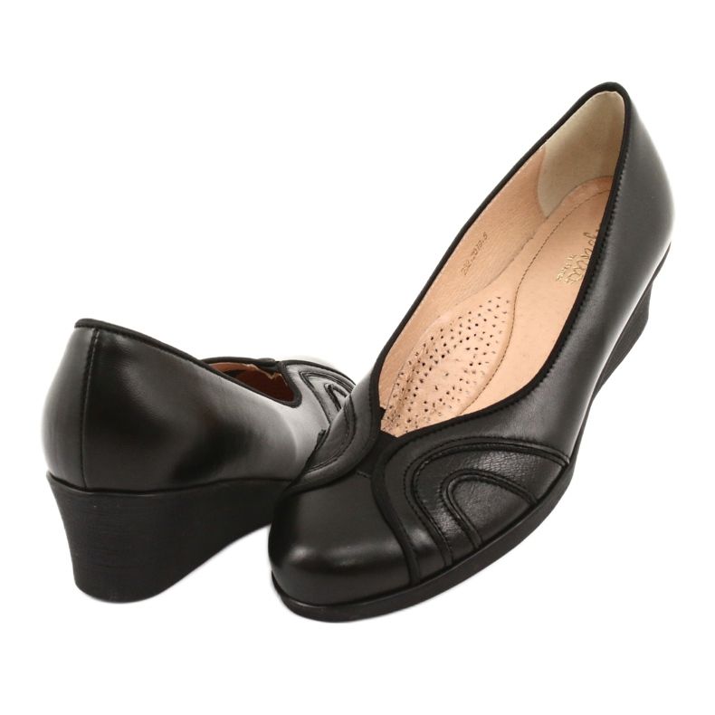 Komfortable pumps på en sort Espinto 232 wedge 3