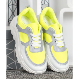 SHELOVET Stilfulde sneakers hvid gul 1