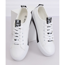 Kvinder sort-hvide sneakers A88-23 W-BL 2