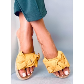 JH115P Gule espadrilletøfler i honning 1