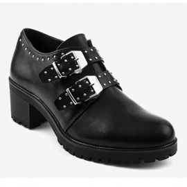 Sort brogues med studs på NC176 blokken 1