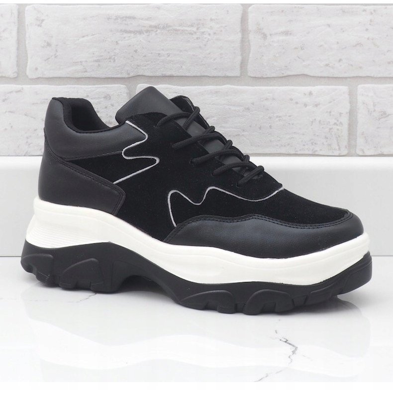 Sorte sneakers i økologisk læder E3260 1