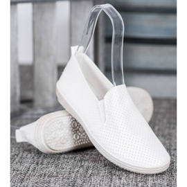 SHELOVET Openwork hvide slipons 2