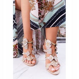 Lu Boo Sandaler På En Høj Hæl Jets Studs Rockers Beige 2