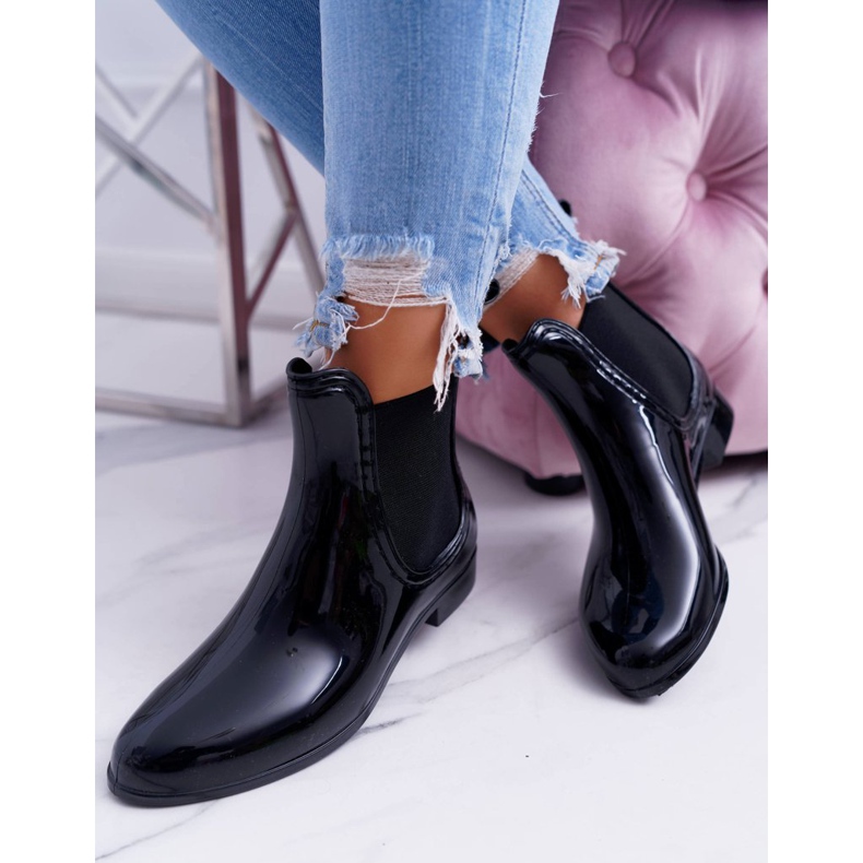 Dame lakeret sort slip-on galoscher 1