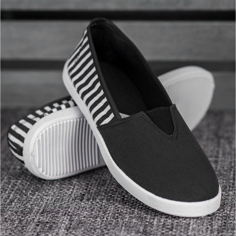 SHELOVET Sorte slipons med stropper 1