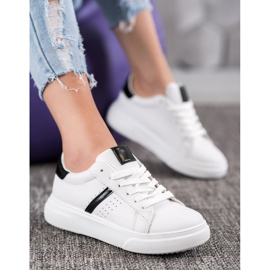 Renda Sneakers med sorte skær hvid 2