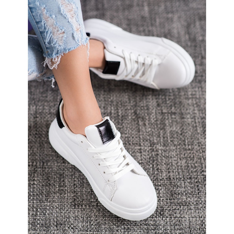 Renda Sneakers med sorte skær hvid 1