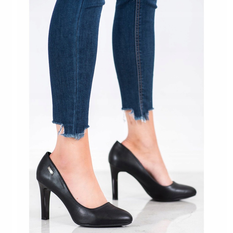 J. Star Elegante pumper sort 1