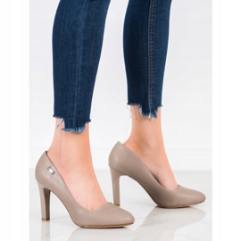 J. Star Elegante pumper beige 1