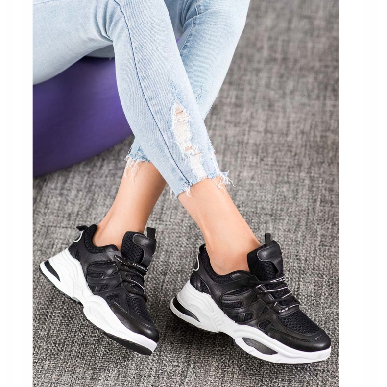 SHELOVET Komfortable sorte sneakers 1