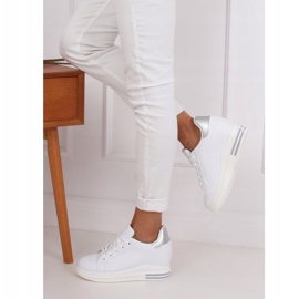 Hvide MY-0367 WHITE / SILVER sneakers på en skjult kile 3