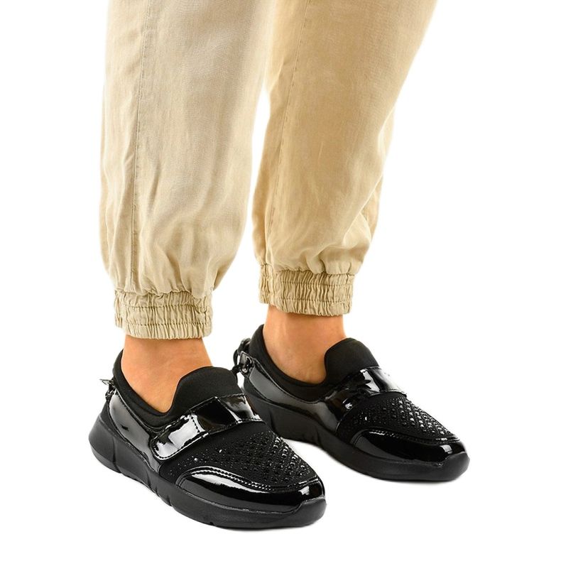 Sort B120 slip-on sportssko 1