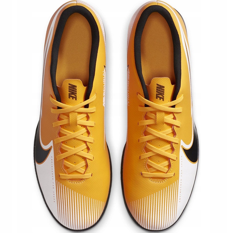 Nike Mercurial Vapor 13 Club Ic AT7997 801 fodboldsko orange gul 1