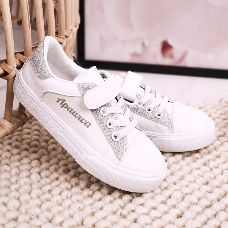 Apawwa Børnesneakers med brokade hvid og sølv Camila 2