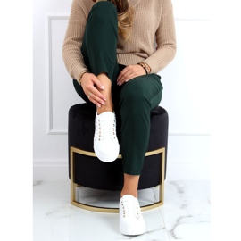 Dame sneakers med hvide nitter LA124P Beige 2