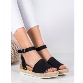 Kylie Sorte kile sandaler 1