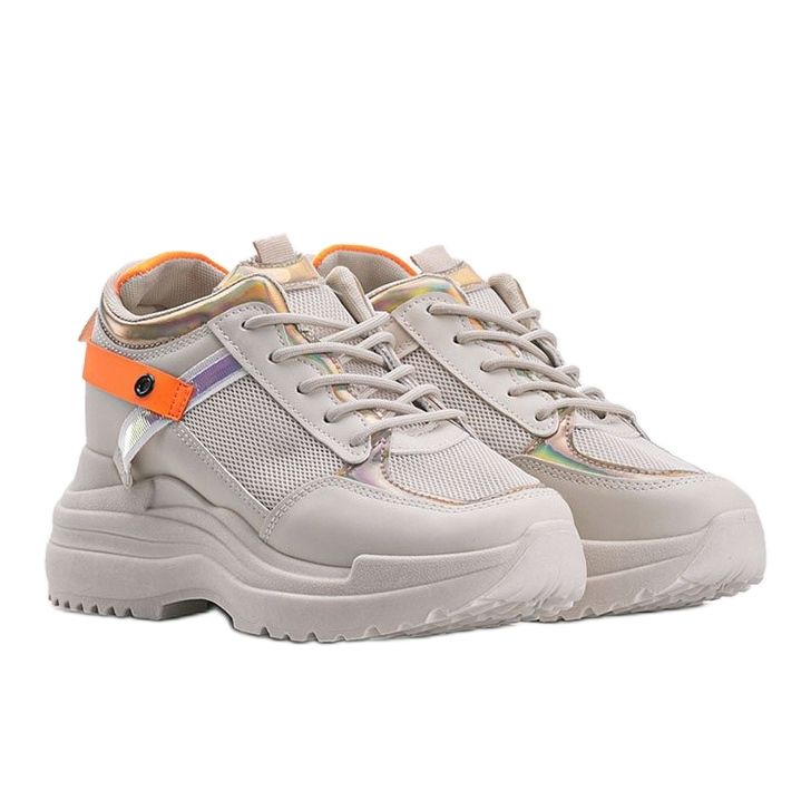 Beige sneakers med en tyk Johan sål 1