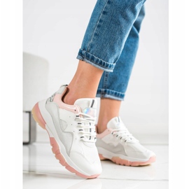 Ideal Shoes Sneakers på den lyserøde platform hvid 1