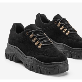 Sorte sneakers med en tyk Cecilia sål 2