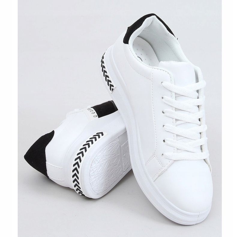 Hvide kvinders sneakers CC-42 HVID / SORT 1