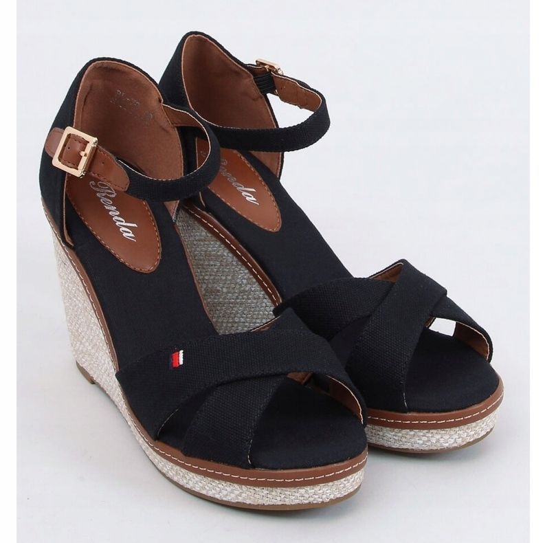 Sorte sandaler på kiler BL-70 Sort 1