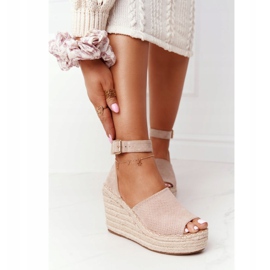 MSMG Beige Makenna Wedgesandaler med fletninger 1