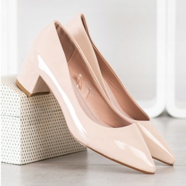 Goodin Lakerede pumper i Spitz beige 1