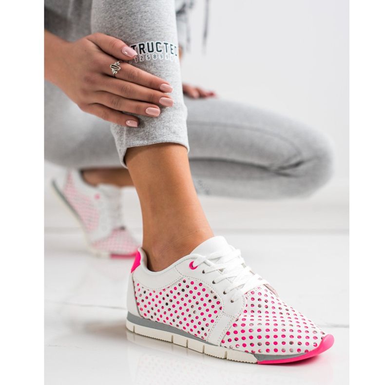 Kylie Hvide og lyserøde Openwork sneakers 1