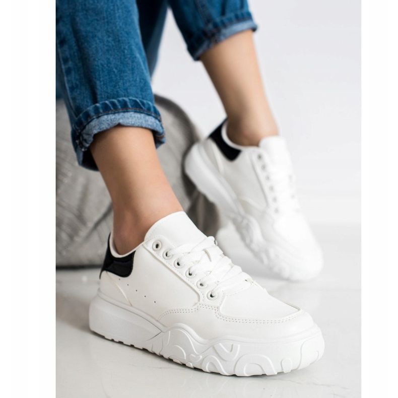 Small Swan Hvide Eco Leather Sneakers 2