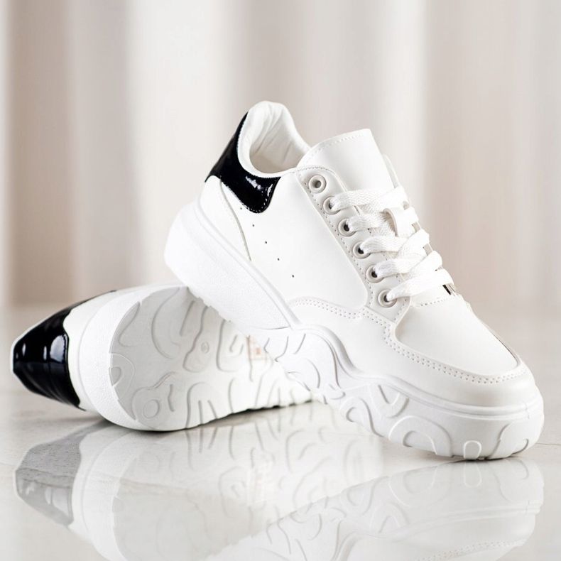 Small Swan Hvide Eco Leather Sneakers 1