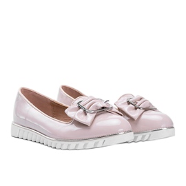 Beige lakerede loafers med en Nemesise sløjfe 1