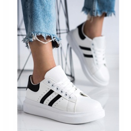 SHELOVET Klassiske sneakers med striber hvid 2