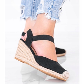 Sorte espadriller på kilen til Louise 2