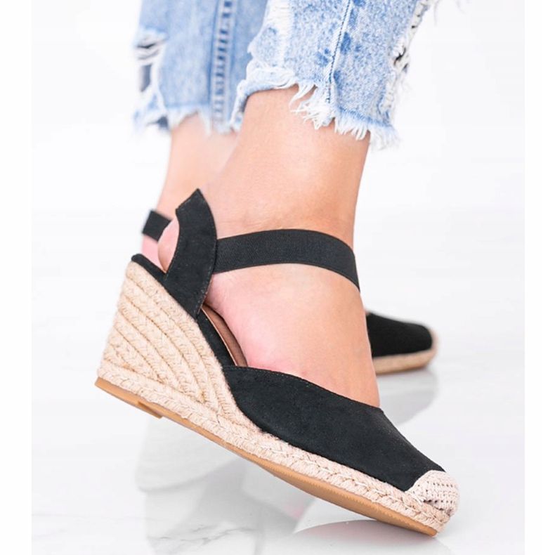 Sorte espadriller på kilen til Louise 2