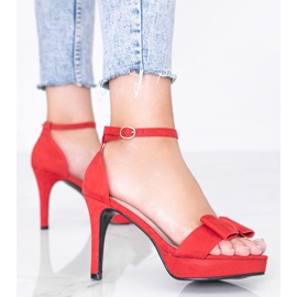 Røde sandaler på en høj hæl fra Devi 1