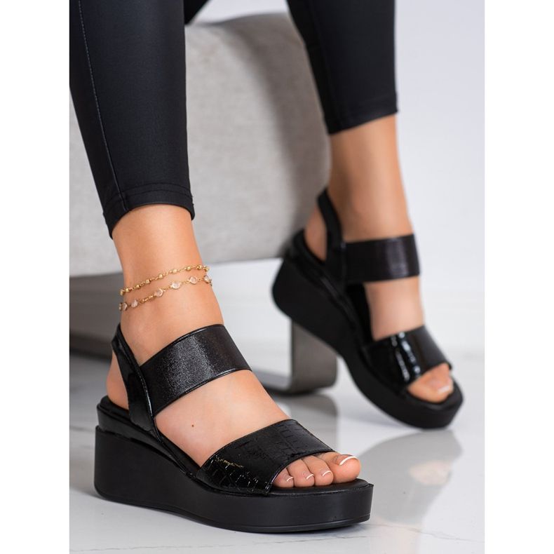 Coura Skinnende kile sandaler sort 1