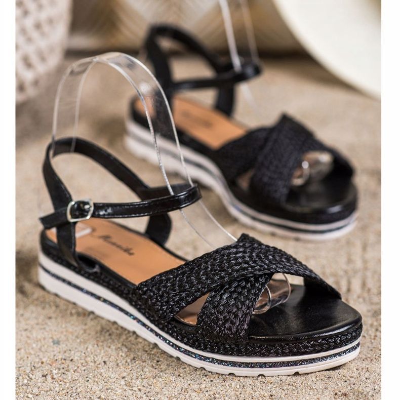 Mannika Sorte sandaler på platformen 1
