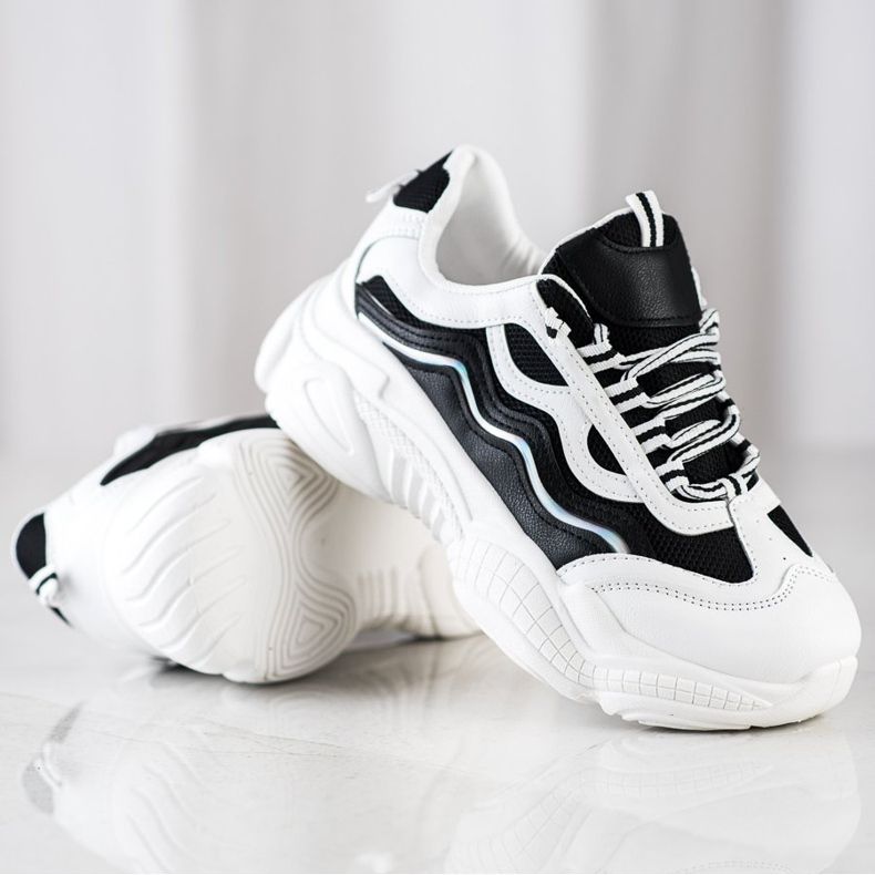 SHELOVET Sort og hvide sneakers 1