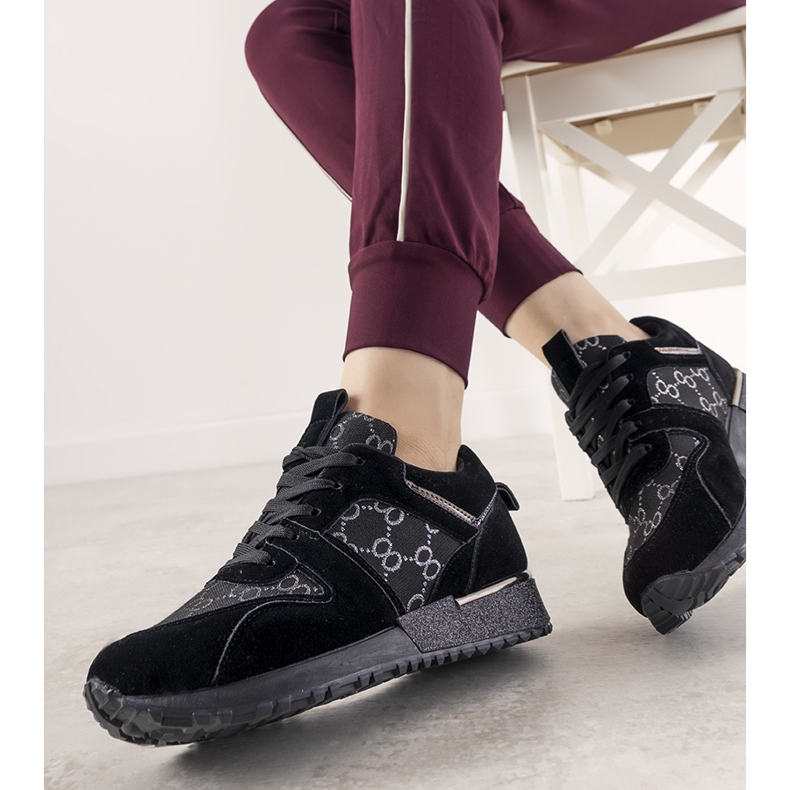 Sorte sneakers med metalliske elementer Moves 1
