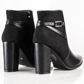 Ideal Shoes Elegante sorte støvler i Spitz 4