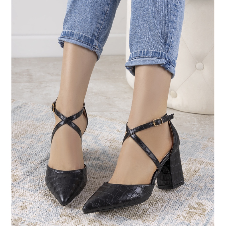 Sorte pumper på Strutt -stolpen 1