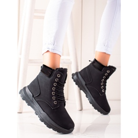 TRENDI Black Trappers sort 1