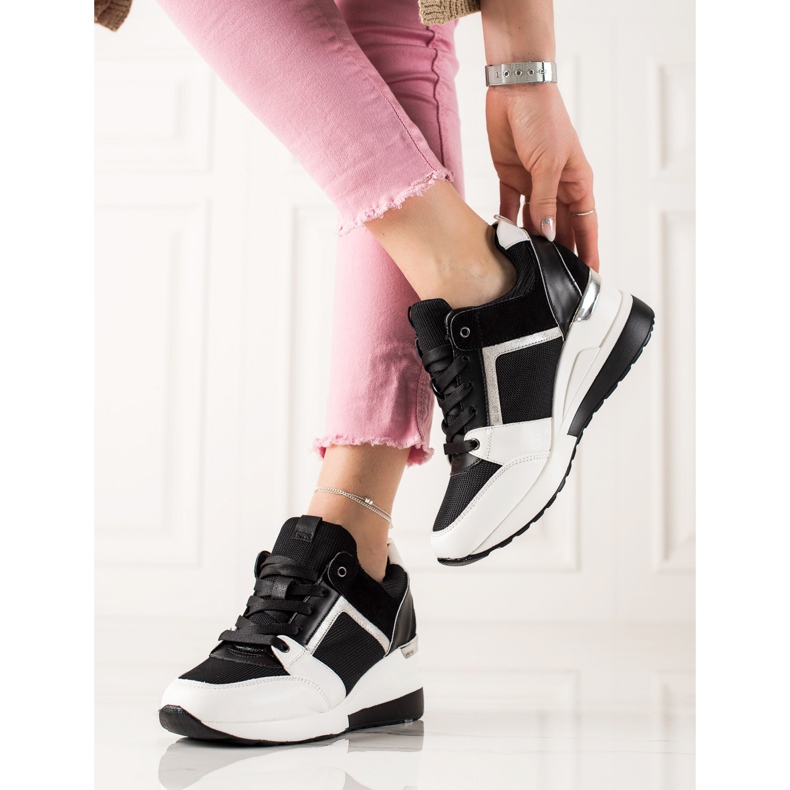 TRENDI Light Wedge Sneakers hvid sort 2