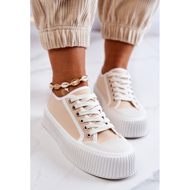 Lave Sneakers På Beige Mischa Platform 1
