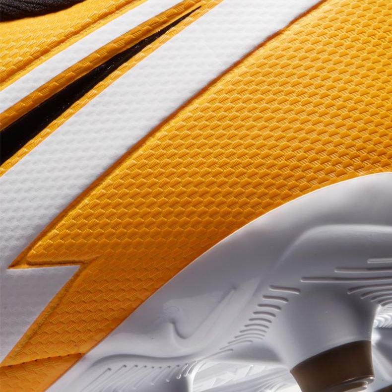 Nike Vapor 13 Academy Mg Jr AT8123-801 fodboldsko flerfarvet gule farver 1