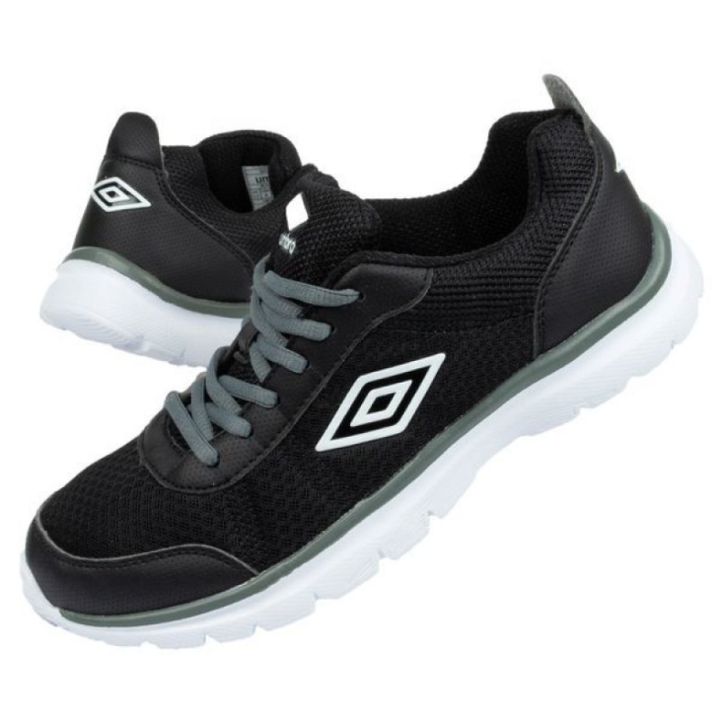 Umbro W UMFM0068-BW sko sort 1